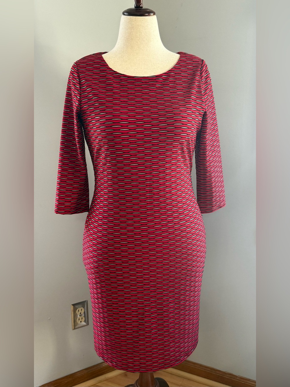 Calvin Klein Red Black Geometric Sheath Dress 3/4 Sleeve
